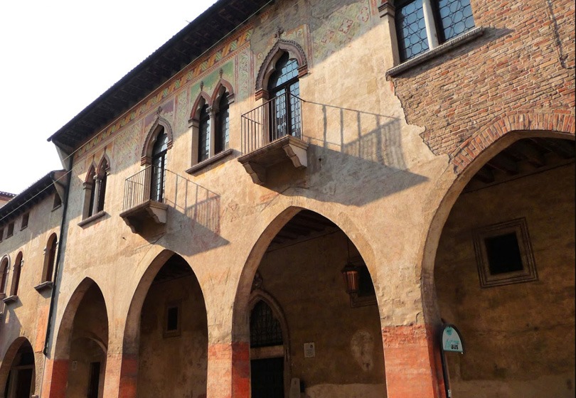 Casa Robegan, sede dei musei civici di Treviso, una delle sedi espositive della mostra d'arte contemporanea L'Europa non cade dal cielo